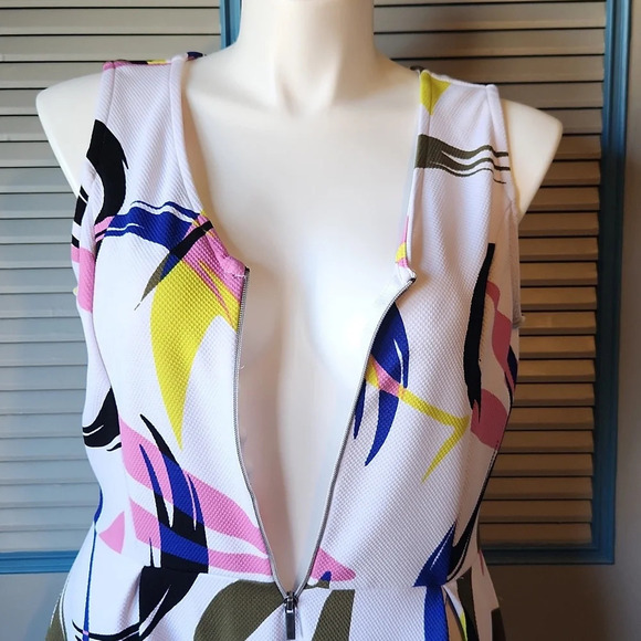 Attention Geometric Print Sleeveless Dress - Picture 8 of 14
